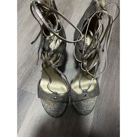 Guess Glitter Gold Gladiator Stiletto Heels Women's 8 Open Toe Party Shoes - Picture 2 of 10